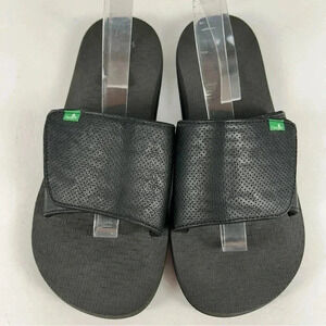 Sanuk flip flop  sandals 12